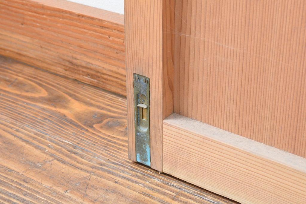 アンティーク建具　杉材　美しい柾目が目を引く板戸2枚セット(引き戸、建具)(R-059209)