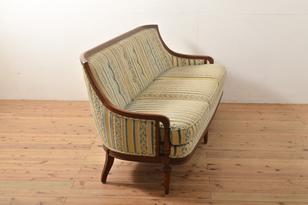 中古　美品　DREXEL HERITAGE(ドレクセルヘリテイジ)　Upholstery(アップホルスタリー)　ワンランク上の上質なお部屋作りにぴったりの3人掛けソファ(アームソファ、3P)(R-055934)