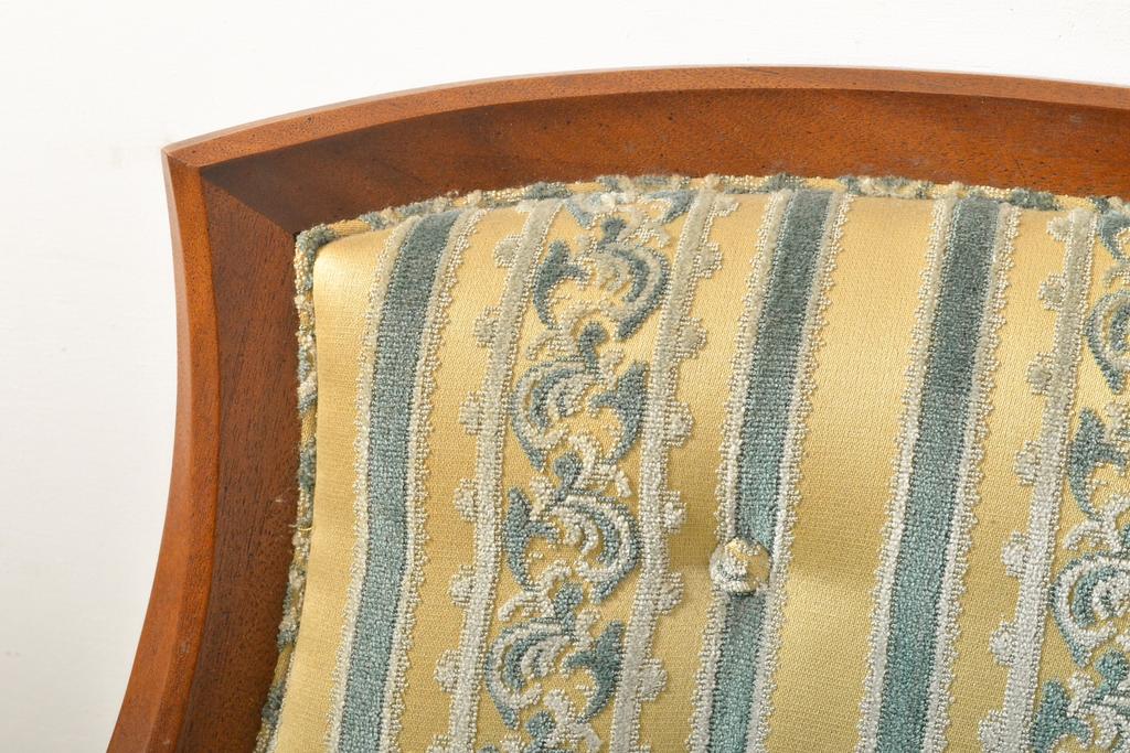 中古　美品　DREXEL HERITAGE(ドレクセルヘリテイジ)　Upholstery(アップホルスタリー)　ワンランク上の上質なお部屋作りにぴったりの3人掛けソファ(アームソファ、3P)(R-055934)