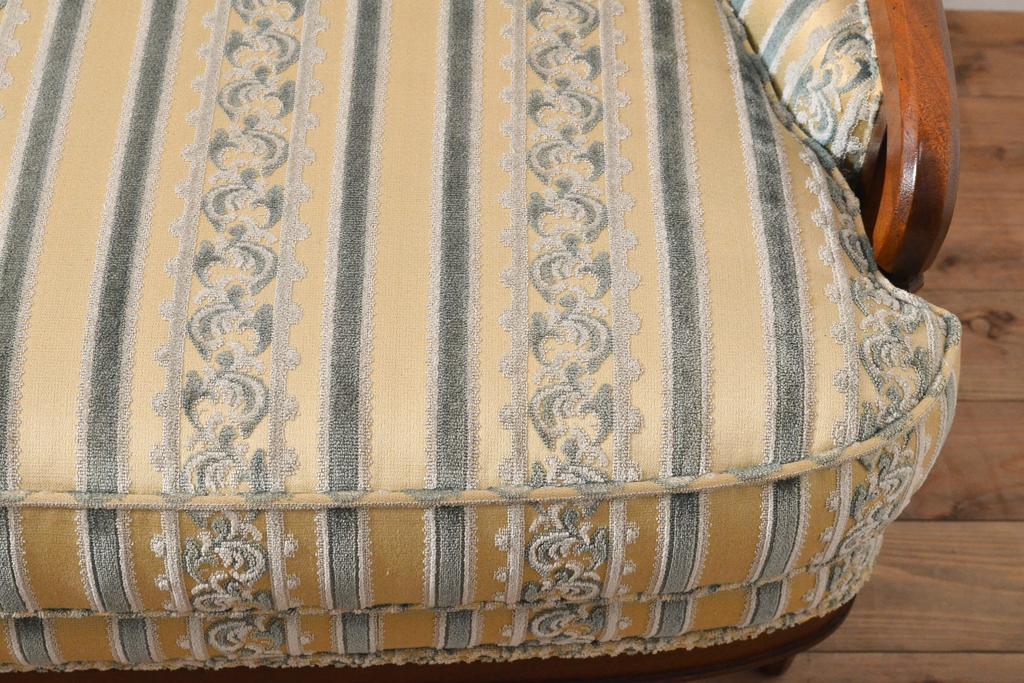 中古　美品　DREXEL HERITAGE(ドレクセルヘリテイジ)　Upholstery(アップホルスタリー)　ワンランク上の上質なお部屋作りにぴったりの3人掛けソファ(アームソファ、3P)(R-055934)