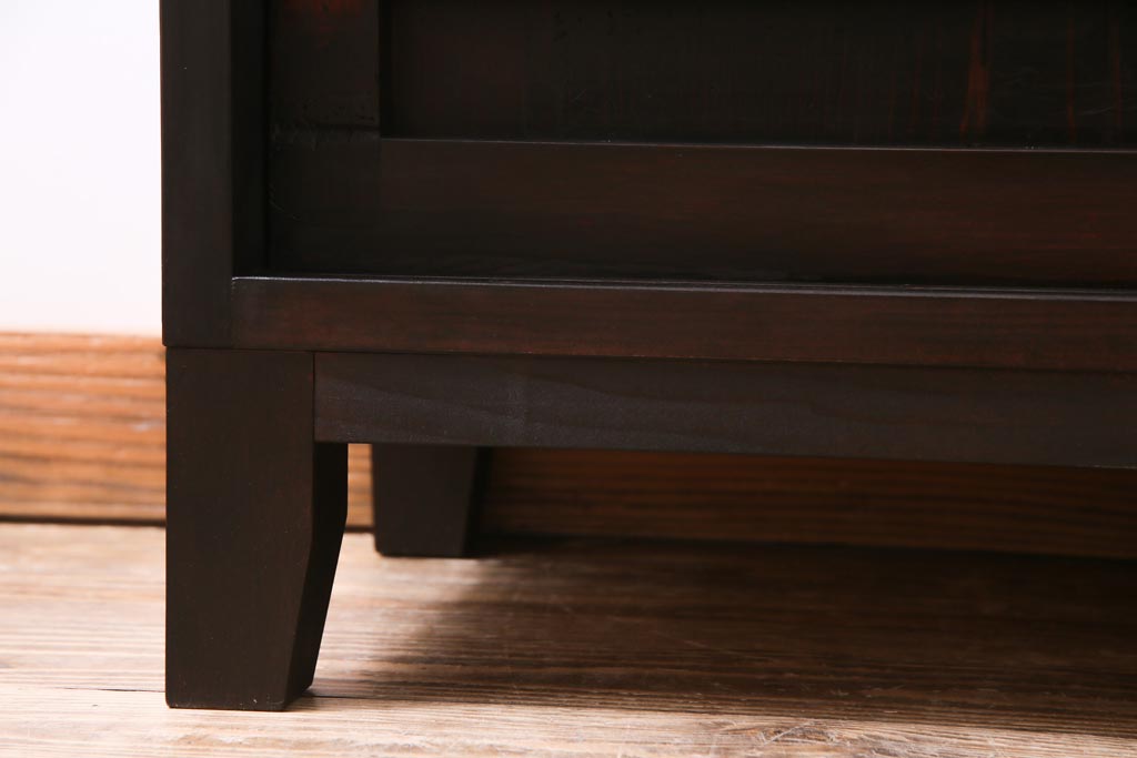 ラフジュ工房オリジナル　明治期の建具を活用した味のある佇まいの戸棚(収納棚)(R-051090)