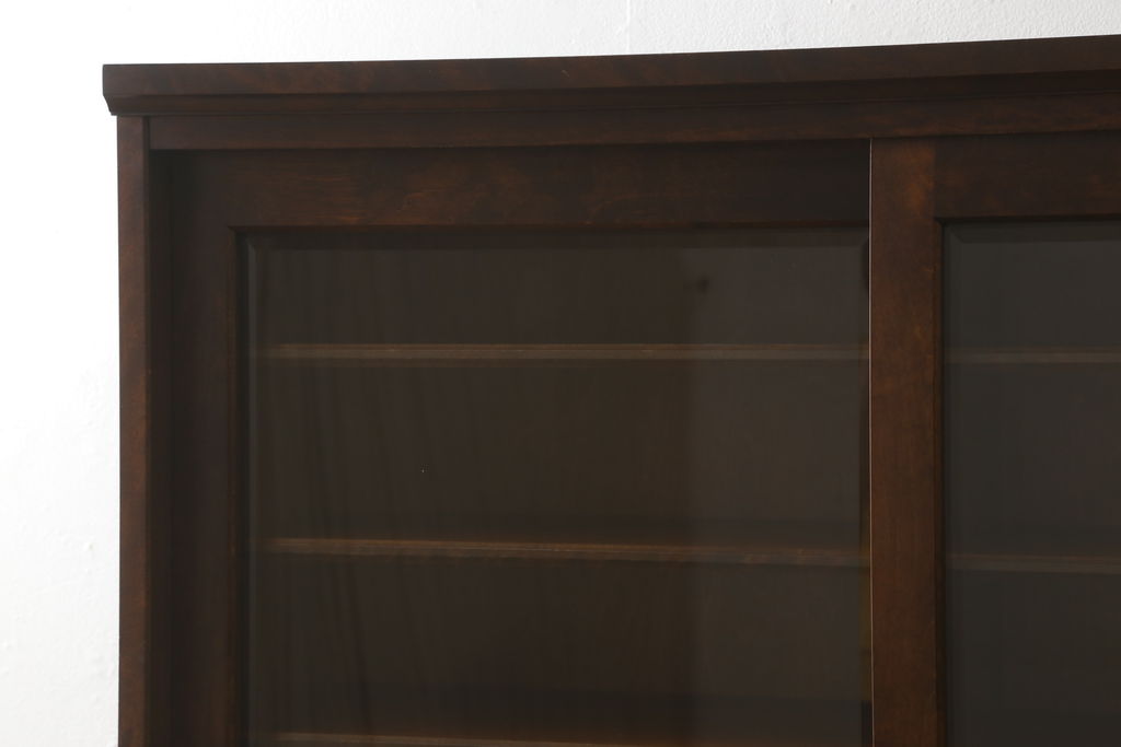 中古　美品　北海道民芸家具　ガラス引き戸のシックな食器棚(カップボード、収納棚)(R-058247)