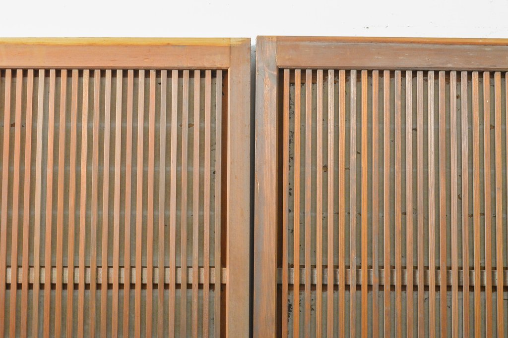 アンティーク建具　昭和初期　高級品!　幅狭タイプ　和の雰囲気を高める裏障子付き格子戸4枚セット(帯ガラス戸、引き戸、障子戸、建具)(R-059288)