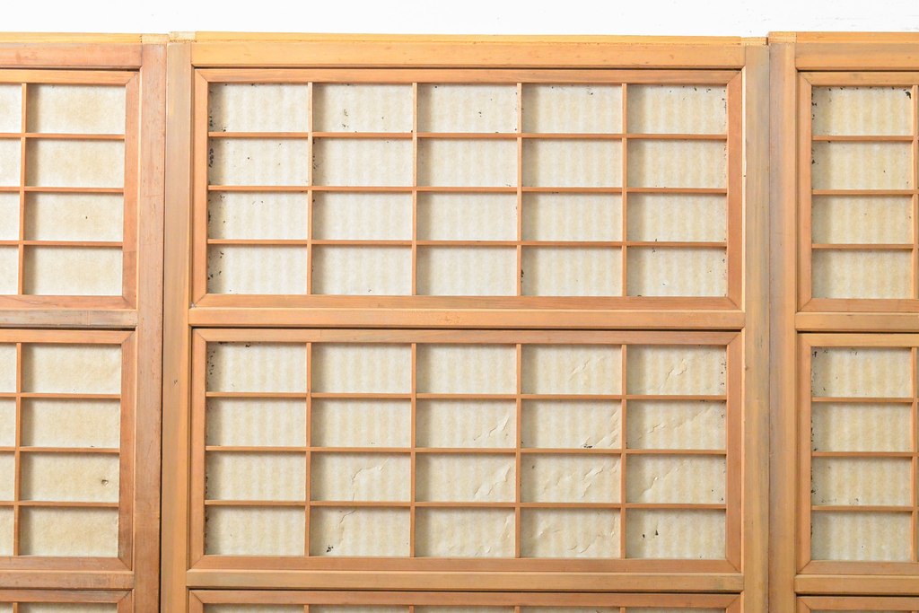 アンティーク建具　昭和初期　高級品!　幅狭タイプ　和の雰囲気を高める裏障子付き格子戸4枚セット(帯ガラス戸、引き戸、障子戸、建具)(R-059288)