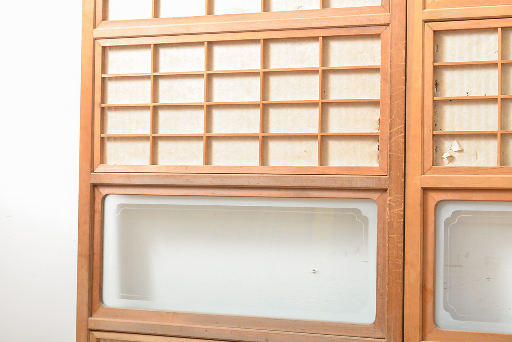 アンティーク建具　昭和初期　高級品!　幅狭タイプ　和の雰囲気を高める裏障子付き格子戸4枚セット(帯ガラス戸、引き戸、障子戸、建具)(R-059288)
