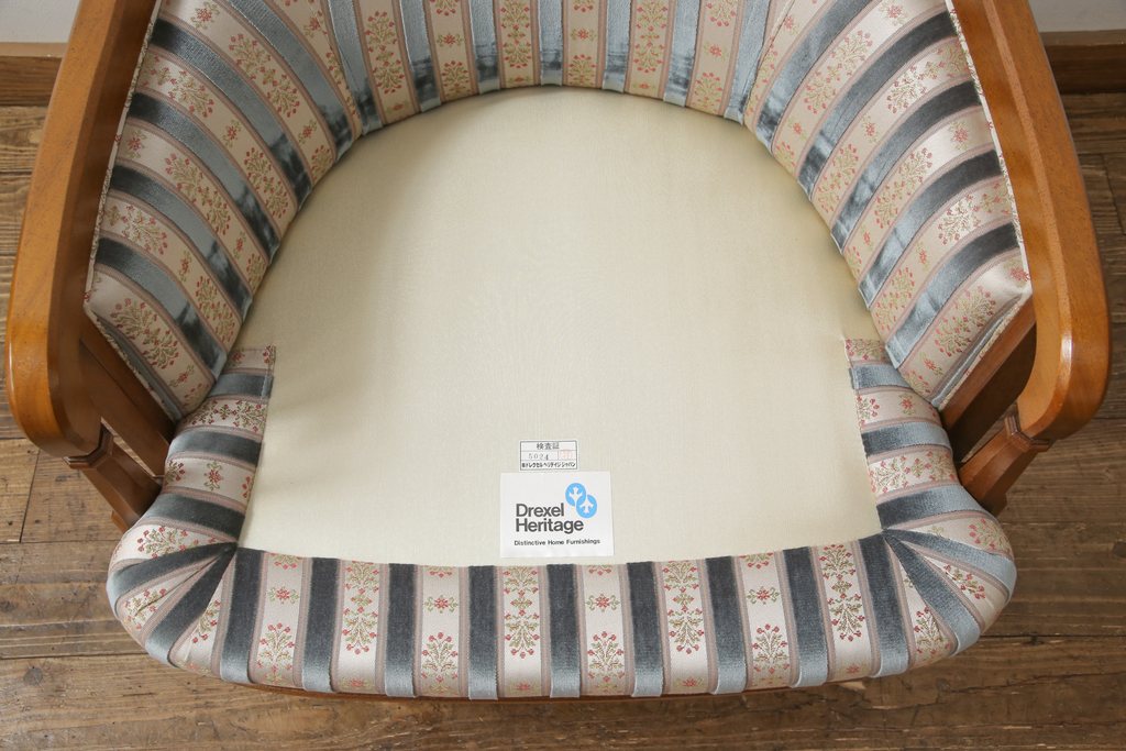 中古　美品　DREXEL HERITAGE(ドレクセルヘリテイジ)　Upholstery(アップホルスタリー)　ワンランク上の上質なお部屋作りにぴったりの1人掛けソファ(アームチェア、一人掛けソファ)(R-054979)