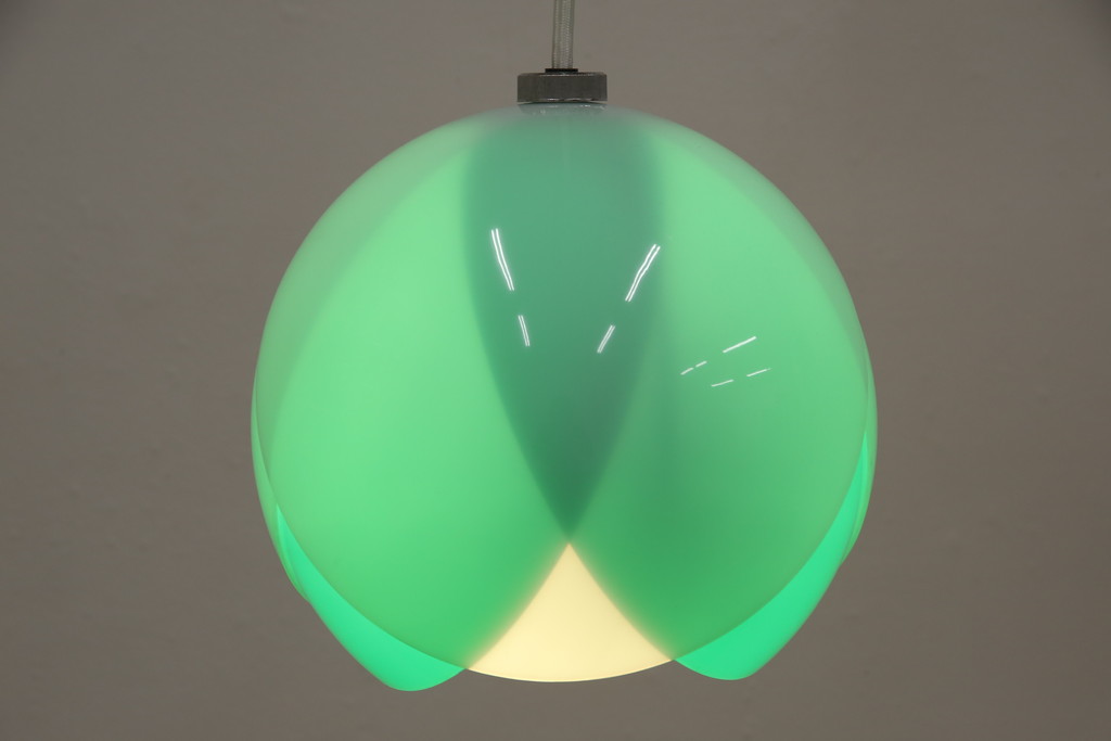 昭和レトロ照明　松下電工(ナショナル)　グリーンカラーがアクセントになる愛らしいフォルムのチューリップ照明(ペンダントライト、天井照明、シェード)(R-055688)