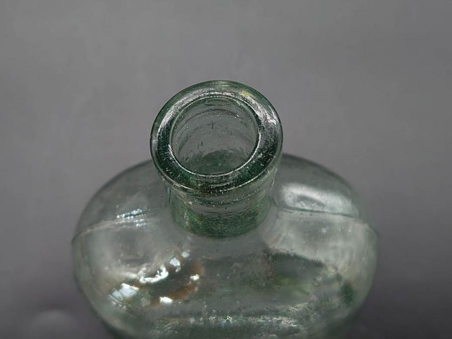 大正～昭和初期　レトロな風情を感じるボトル瓶5点セット(ガラスビン、ガラス瓶、硝子、薬瓶、花瓶、花入、花器)(R-076944)
