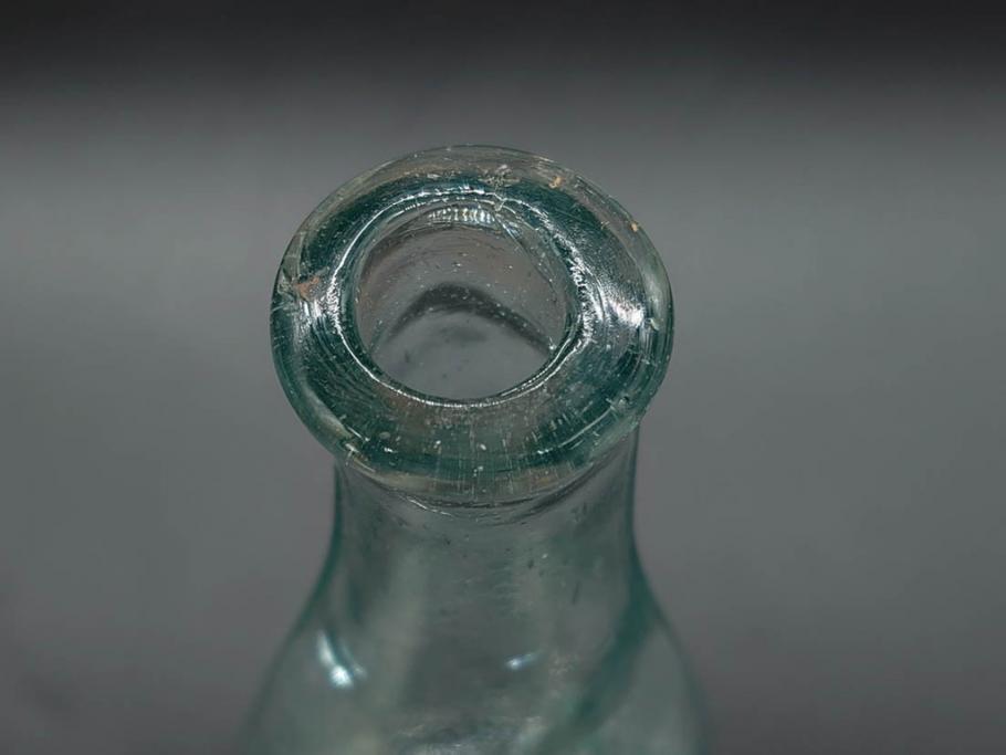 大正～昭和初期　レトロな雰囲気を盛り上げるボトル瓶5点セット(ガラスビン、ガラス瓶、硝子、薬瓶、花瓶、花入、花器)(R-076947)