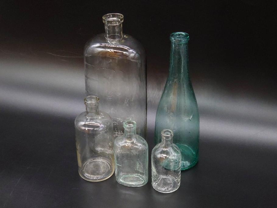 大正〜昭和初期　レトロな雰囲気を醸し出すボトル瓶5点セット(ガラスビン、ガラス瓶、硝子、薬瓶、花瓶、花入、花器)(R-076948)