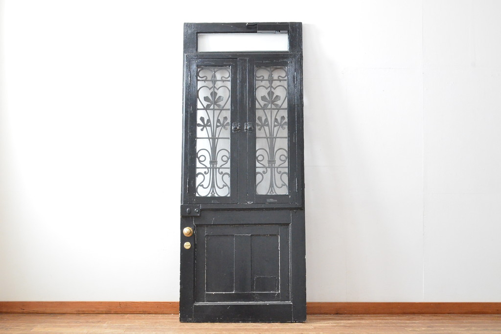 アンティーク建具　フランスアンティーク　お洒落なアクセントになるロートアイアンフェンス入りのドア1枚(扉、木製ドア、玄関ドア、建具)(R-059205)