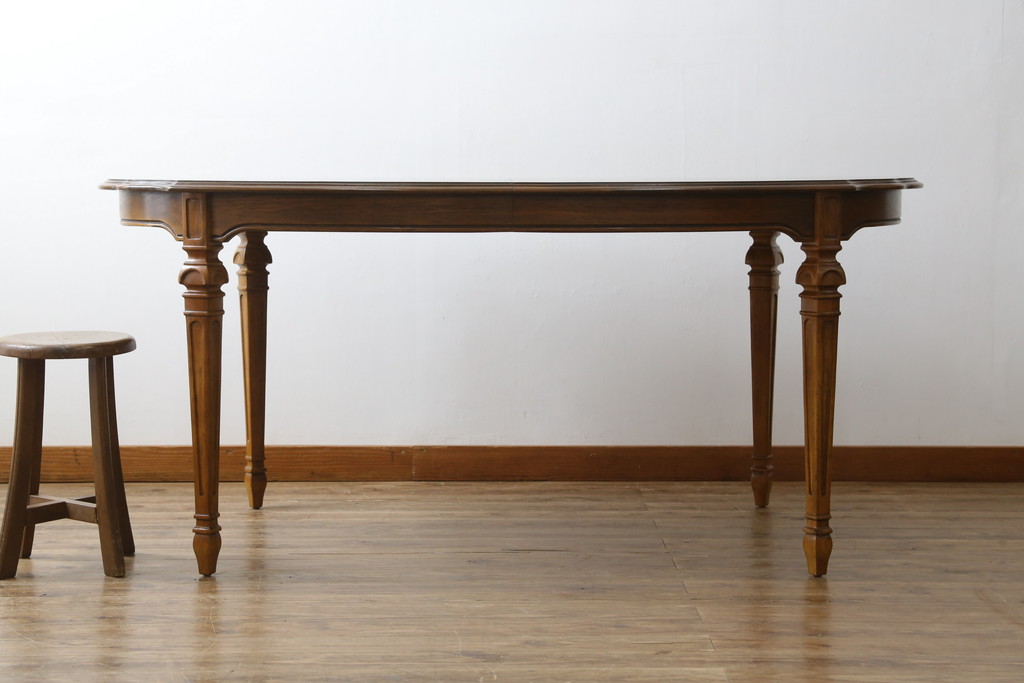 中古　希少モデル!!　DREXEL HERITAGE(ドレクセルヘリテイジ)　Grand Villa(グランドヴィラ)　凝った天板のデザインがおしゃれなダイニングテーブル(エクステンションテーブル、パーティーテーブル、4人掛け、6人掛け)(R-075679)