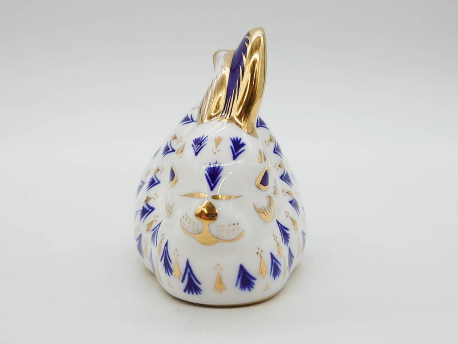 イギリス　ROYAL CROWN DERBY(ロイヤルクラウンダービー)　ペーパーウェイト　猫　うさぎ　繊細で華やかな色彩に心ときめくフィギュリン2点セット(ねこ、ネコ、兎、ウサギ、金彩、置物、磁器、ボーンチャイナ、オブジェ、ディスプレイ、英国)(R-079734)