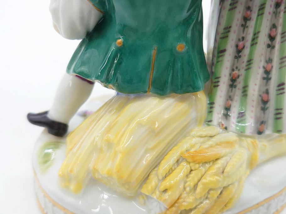 ドイツ　マイセン　Meissen　シェーンハイト　四季の寓意シリーズ　夏　匠の美技に見惚れるフィギュリン(少女、少年、農作業、金彩、置物、ディスプレイ、磁器、オブジェ)(R-079735)