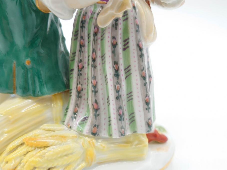 ドイツ　マイセン　Meissen　シェーンハイト　四季の寓意シリーズ　夏　匠の美技に見惚れるフィギュリン(少女、少年、農作業、金彩、置物、ディスプレイ、磁器、オブジェ)(R-079735)