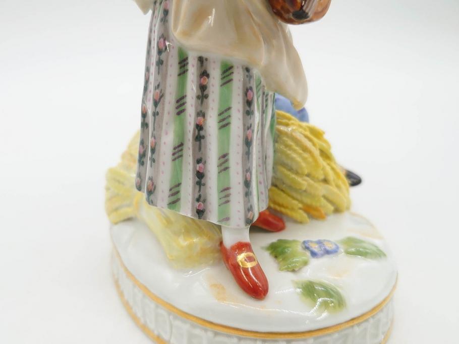 ドイツ　マイセン　Meissen　シェーンハイト　四季の寓意シリーズ　夏　匠の美技に見惚れるフィギュリン(少女、少年、農作業、金彩、置物、ディスプレイ、磁器、オブジェ)(R-079735)