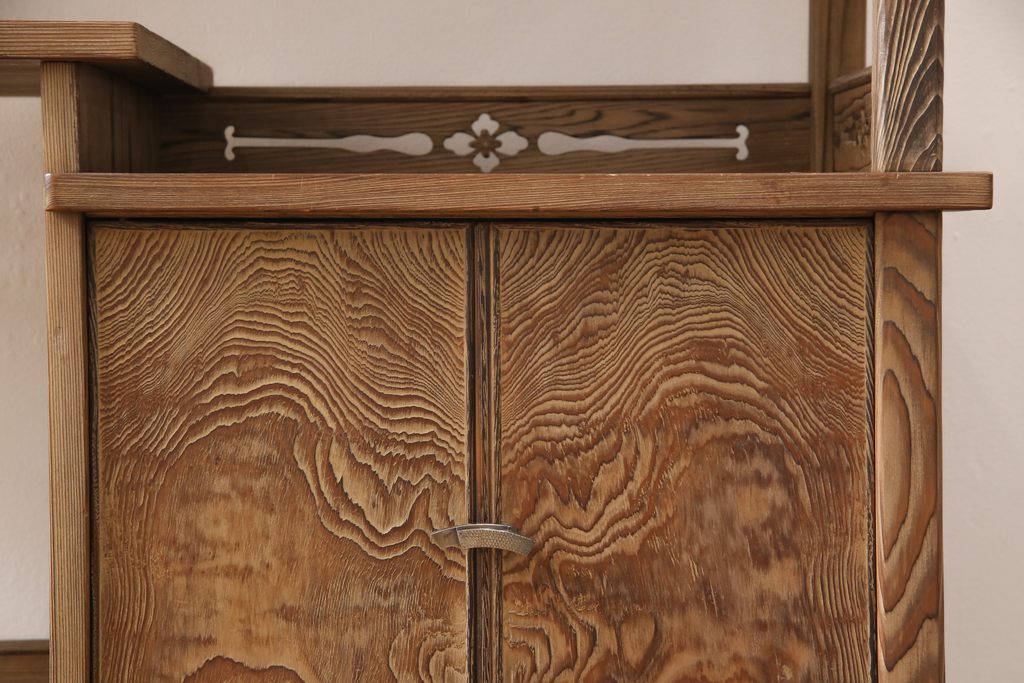 中古　美品　高級杉材　上品な和の趣を感じさせる飾り棚(茶棚、陳列棚、収納棚、キャビネット)(R-056152)
