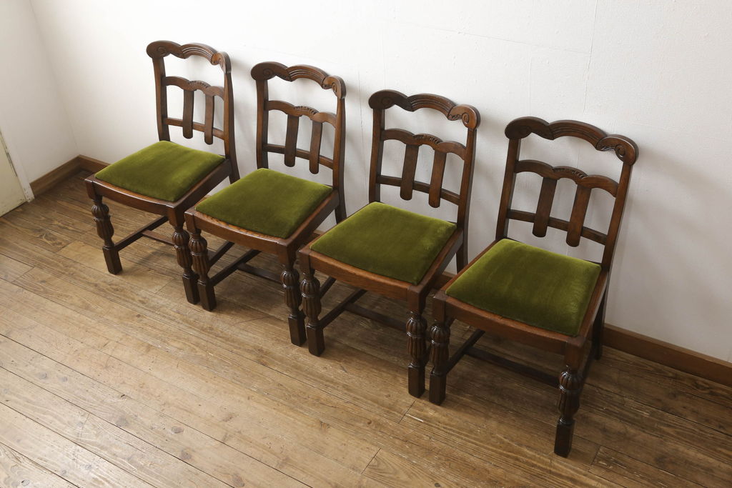 イギリスアンティーク　オーク材　Grange Furnishing Stores　英国よりやってきた!細やかな意匠が随所に施された優雅なチェア4脚セット(ダイニングチェア、椅子)(R-054182)