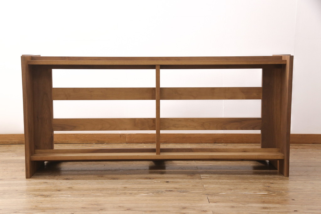 中古　REAL Style(リアルスタイル)　GRAN sofa(グランソファ)　ウォールナット無垢材　本革　モダンな空間を演出する3人掛けソファ(三人掛け、3P、アームソファ)(R-051790)
