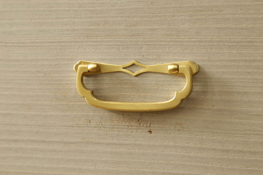 中古　上品な和の雰囲気漂う加茂総桐小袖箪笥(胴厚、整理タンス、引き出し、チェスト、和箪笥、衣装箪笥)(R-060392)