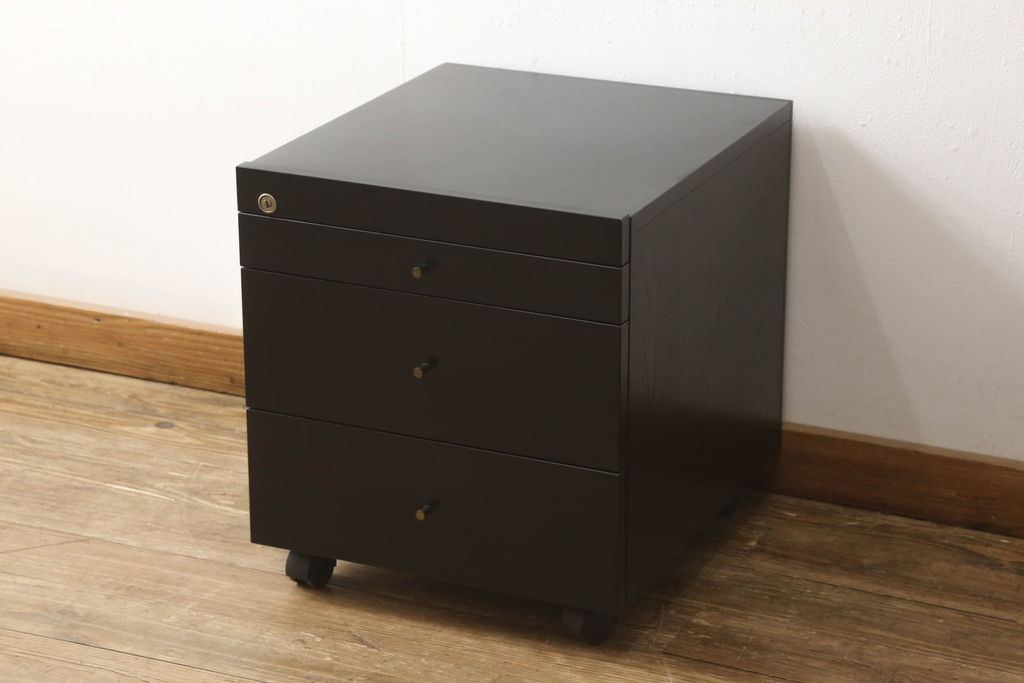 中古　美品　希少!イタリア高級家具　すべて本革張りの贅沢な作り!デスクとチェアのセット(レザー、机、椅子、イス)(R-057144)