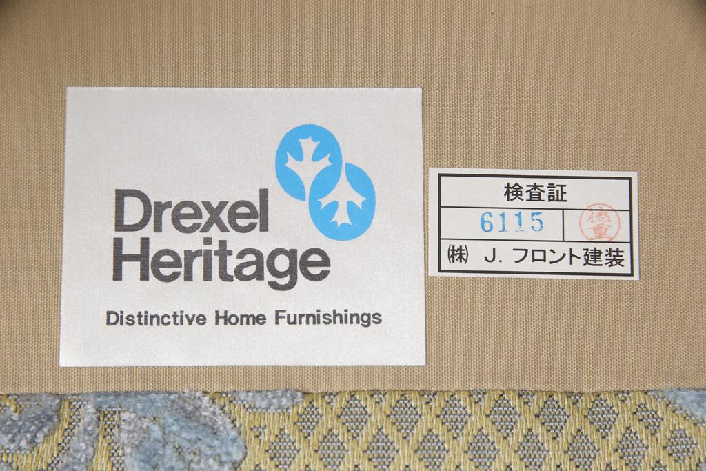 中古　超美品　DREXEL HERITAGE(ドレクセルヘリテイジ)　 Upholstery(アップホルスタリー)　エレガントな佇まいの1人掛けソファ+オットマンセット(一人掛け、1P、アームソファ)(定価約70万円)(R-055656)