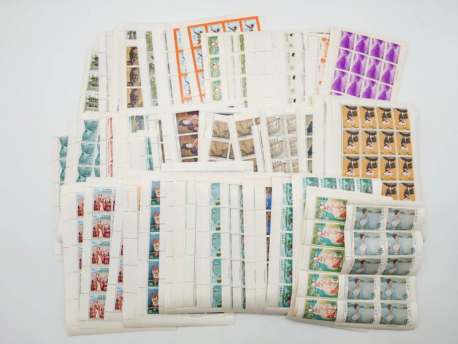 未使用切手　シート　バラ　額面483,182円　切手まとめてセット(ふるさとの花、国民体育大会記念、ドラえもん、キティ、スヌーピー、ディズニー、相撲絵シリーズ、記念切手、切手コレクション)(R-079742)