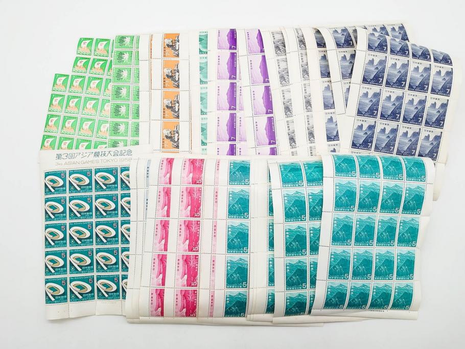 未使用切手　シート　バラ　額面483,182円　切手まとめてセット(ふるさとの花、国民体育大会記念、ドラえもん、キティ、スヌーピー、ディズニー、相撲絵シリーズ、記念切手、切手コレクション)(R-079742)
