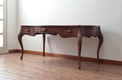 中古　高級品!!　アメリカブランド家具　ジョージアンレーン社(GEORGIAN LANE)　美しい彫刻と猫脚の大きなレザートッププレジデントデスク(在宅ワーク用、テーブル、在宅用)(R-079617)