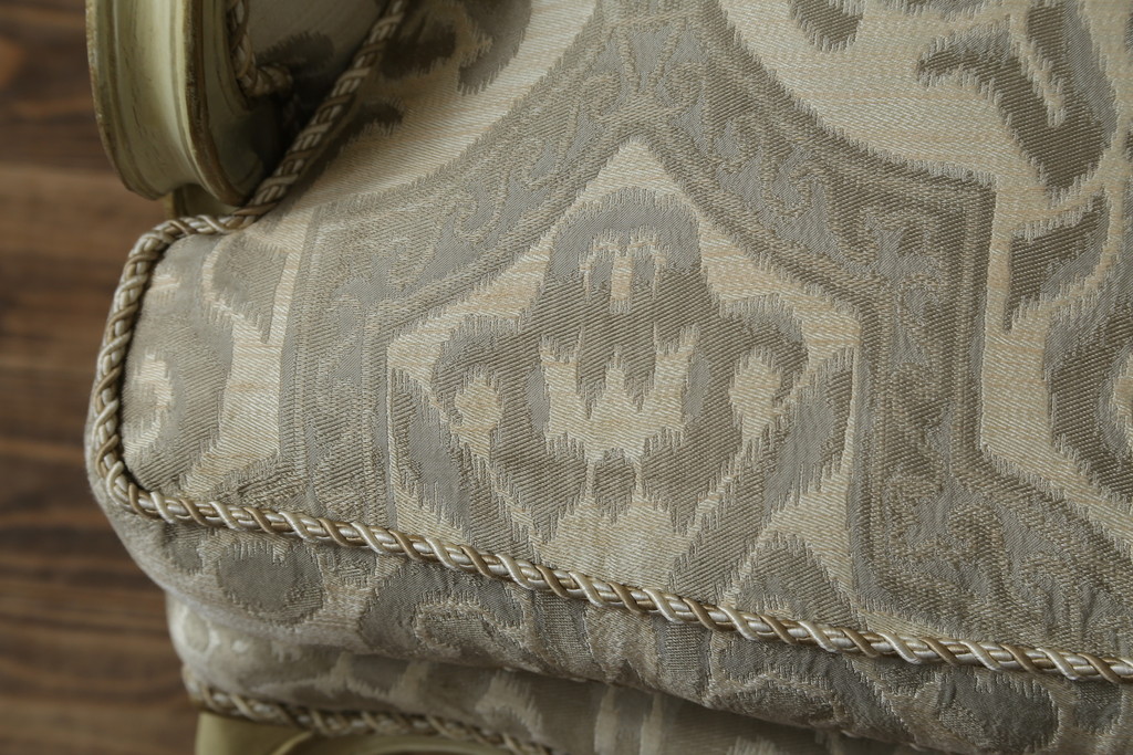 中古　美品　レアモデル!!　DREXEL HERITAGE(ドレクセルヘリテイジ)　Upholstery(アップホルスタリー)　気品あふれる佇まいの猫脚ラウンジチェア(一人掛けソファ、1人掛けソファ、アームチェア)(R-066511)
