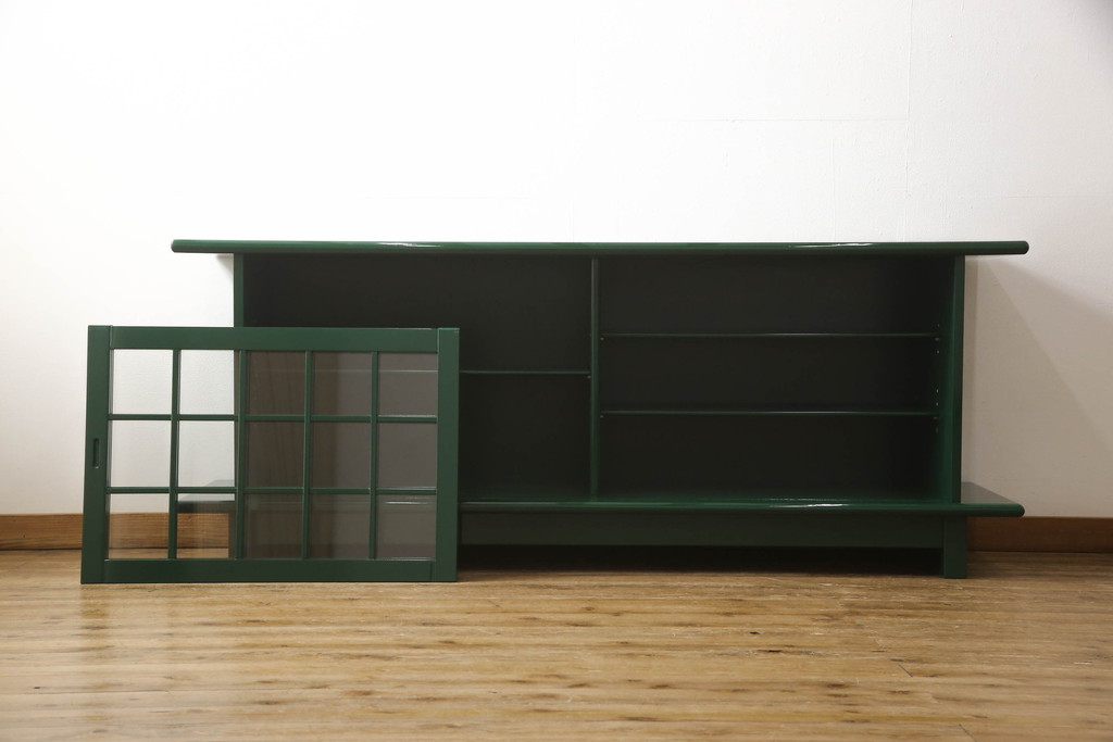 中古　美品　展示品　希少デザイン!　総漆塗り　和モダンな雰囲気と鮮やかな緑色が素敵なサイドボード(定価約80万円)(収納棚、戸棚、リビングボード)(R-057883)