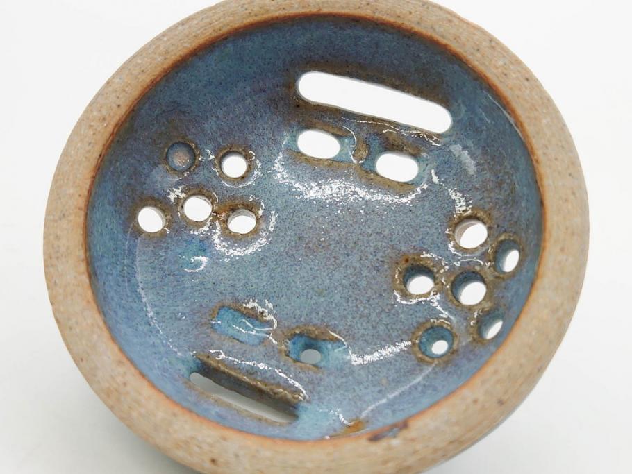 中里重利　鈞窯　水色の釉薬に魅せられる香炉(三玄窯、香爐、唐津焼、仏具、茶道具、落款印、共箱付き)(R-079747)