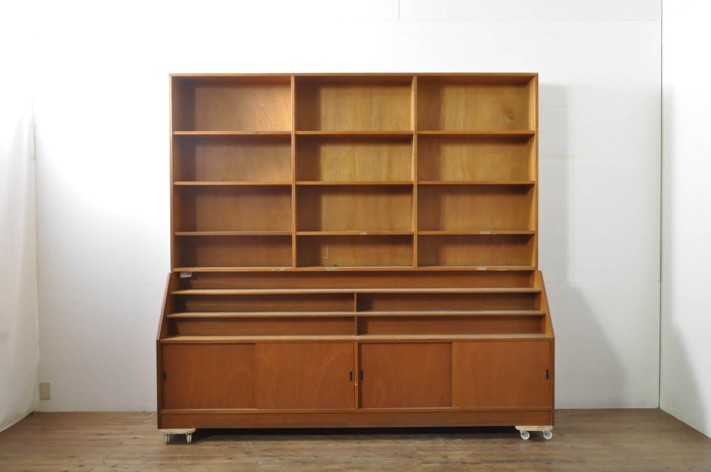 和製アンティーク　特大!!　古い図書館のブックラック(本屋、展示棚、本棚、陳列棚、ブックシェルフ、オープンラック、収納棚、飾り棚、ディスプレイラック、店舗什器)(R-078275)