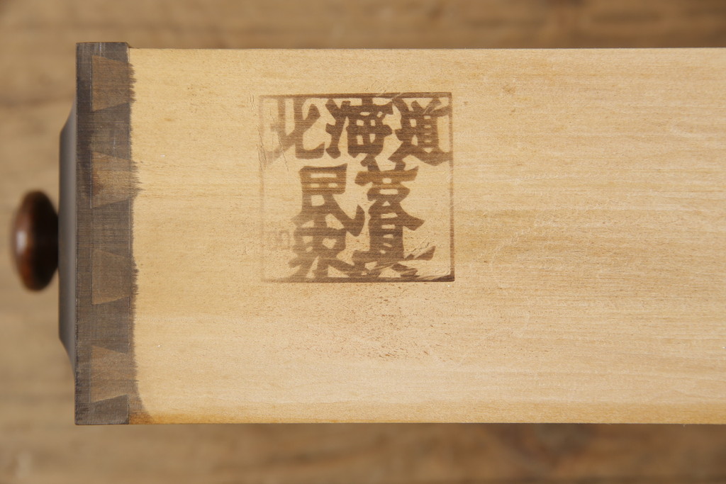 和製ビンテージ　北海道民芸家具　希少!　絶版品・レア品　クラシカルな雰囲気を盛り立てるライティングビューロー(簿記机、ワークデスク、在宅用、在宅ワーク用、ヴィンテージ)(R-079771)
