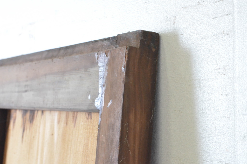 アンティーク建具　背が高い!!　味わい深い格子板戸1枚(きつね格子、狐格子、格子戸、板戸、引き戸、マス目)(R-065482)