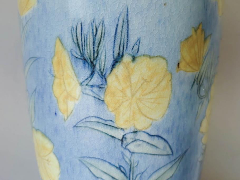 三浦シュレイ　月見草　繊細な絵柄と美しい色彩に魅了される花瓶(朱鈴、しゅ鈴、朱鈴、花器、花入、共箱付き)(R-074615)