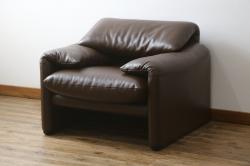 中古　美品　Cassina(カッシーナ)　MARALUNGA(マラルンガ)　本革(レザー)　高級感漂う佇まいが魅力の1人掛けソファ(アームチェア、一人掛け、1P)(定価約100万円)(R-072840)