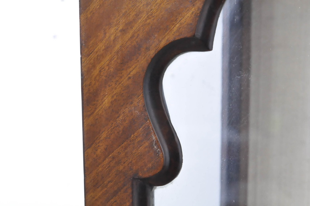 イギリスアンティーク　マホガニー材　上品な佇まいが魅力の引き出し付きキャビネット(キュリオケース、ショーケース、ガラスケース、コレクションケース、飾り棚、収納棚、戸棚、英国)(R-066042)