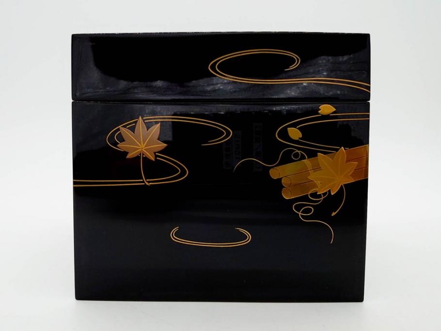 慶塚作　輪島塗　花筏蒔絵　雅な佇まいの茶筥(紅葉、もみじ、桜、さくら、金彩、茶箱、棗、香合、茶筅筒、木製、漆器、漆芸、煎茶道具、茶器、茶道具、野点、共箱付き)(R-079807)