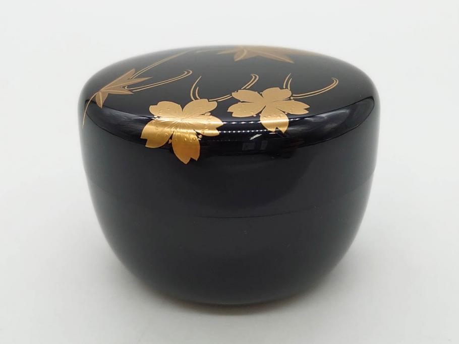 慶塚作　輪島塗　花筏蒔絵　雅な佇まいの茶筥(紅葉、もみじ、桜、さくら、金彩、茶箱、棗、香合、茶筅筒、木製、漆器、漆芸、煎茶道具、茶器、茶道具、野点、共箱付き)(R-079807)