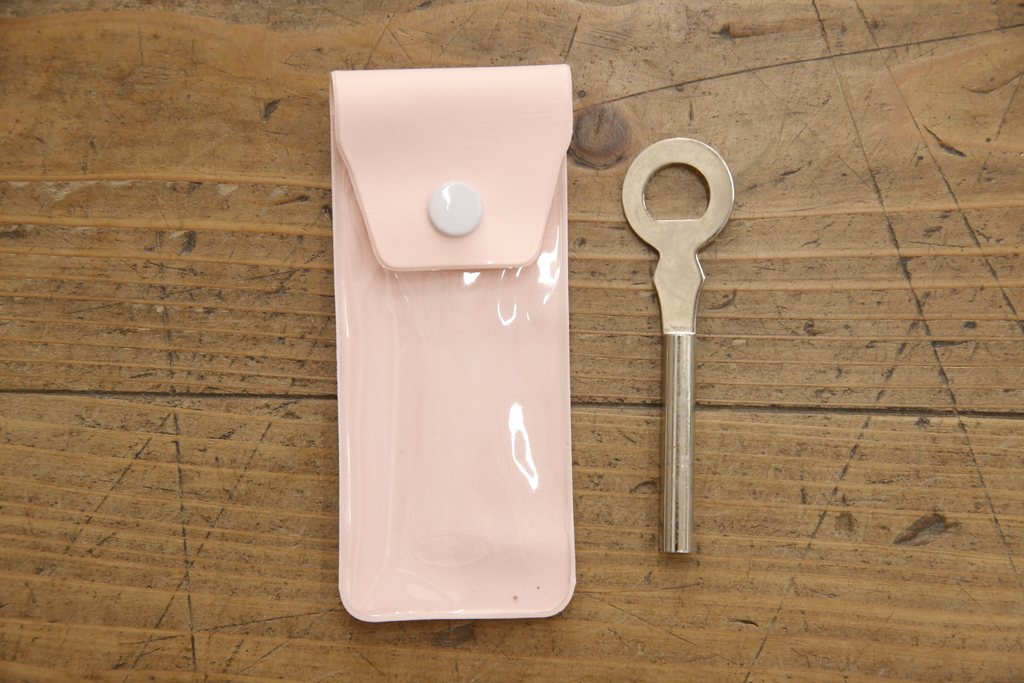 中古　美品　高級品　漆塗り　三方タモ材　内部桐材　木目が魅力的な職人手造りの和服箪笥(着物箪笥、衣装箪笥、収納タンス、引き出し、チェスト)(R-059900)