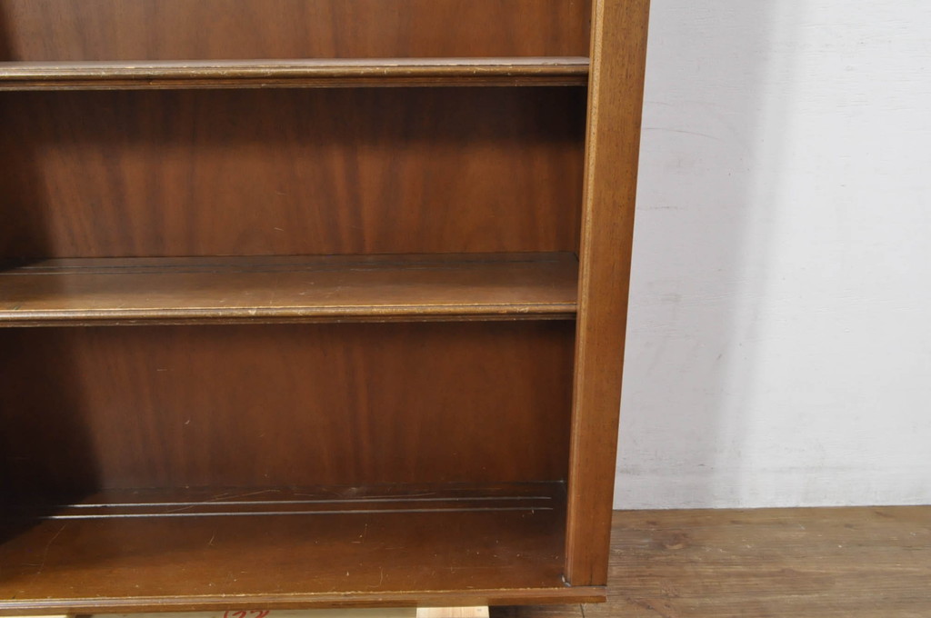 中古　DREXEL HERITAGE(ドレクセルヘリテイジ)　Triune(トライユン)　台輪リメイク　上品な佇まいのブックケース(シェルフ、本棚、飾り棚、キャビネット、収納棚)(R-078107)