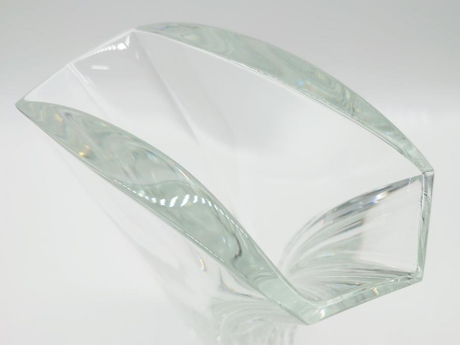フランス　バカラ　Baccarat　ギンコ　クリスタルの透明感を堪能できるフラワーベース(花瓶、フルレッドクリスタルガラス、GINKGO、箱なし)(R-060612)