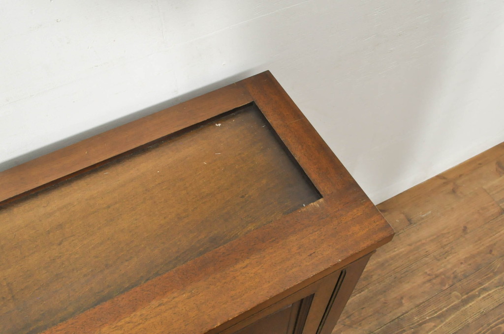 中古　DREXEL HERITAGE(ドレクセルヘリテイジ)　Triune(トライユン)　天板リメイク　上品な佇まいのサイドボード(キャビネット、収納棚、戸棚)(R-078108)