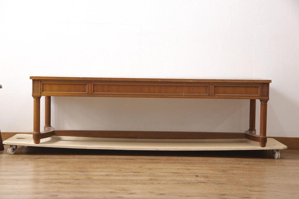 中古　DREXEL HERITAGE(ドレクセルヘリテイジ)　Triune(トライユン)　マホガニー材　洗練されたデザインとクラシカルな佇まいが魅力的なセンターテーブル(カクテルテーブル、リビングテーブル、ローテーブル)(R-056149)