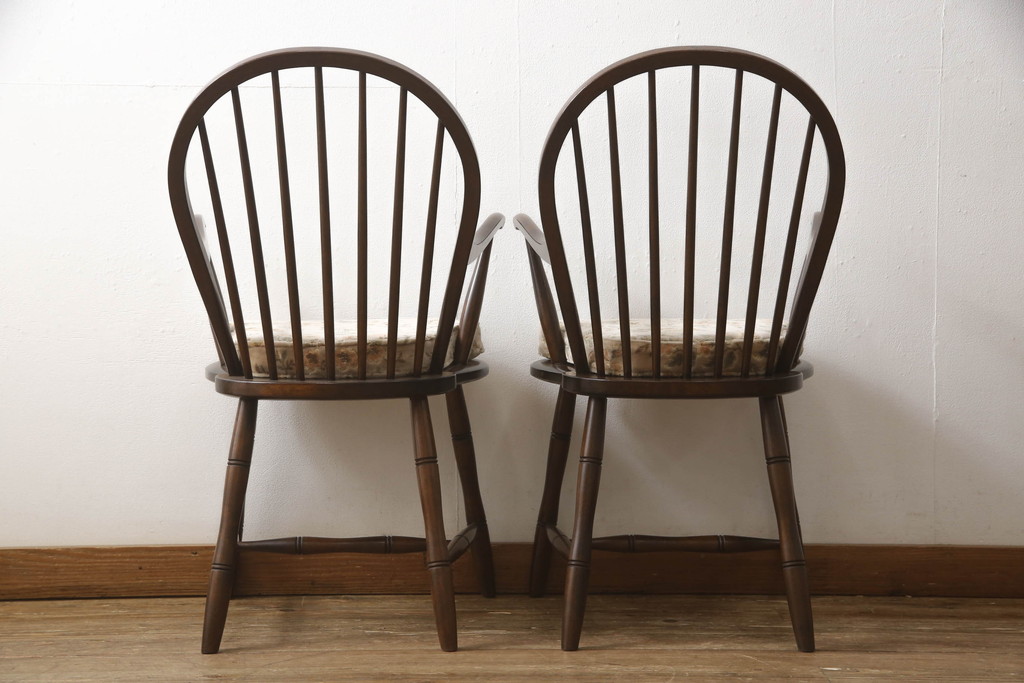 中古　美品　松本民芸家具　クッション付き　美しいシルエットが目を引く、#85リーチ型アームチェア2脚セット(ダイニングチェア、板座チェア、アームチェア、椅子)(R-063813)