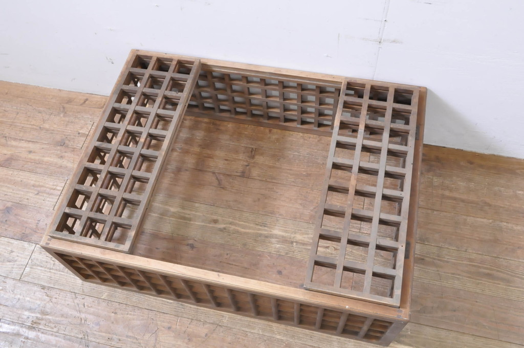 和製アンティーク　上手物　空間のアクセントになる格子センターテーブル(ローテーブル、座卓)(R-063552)