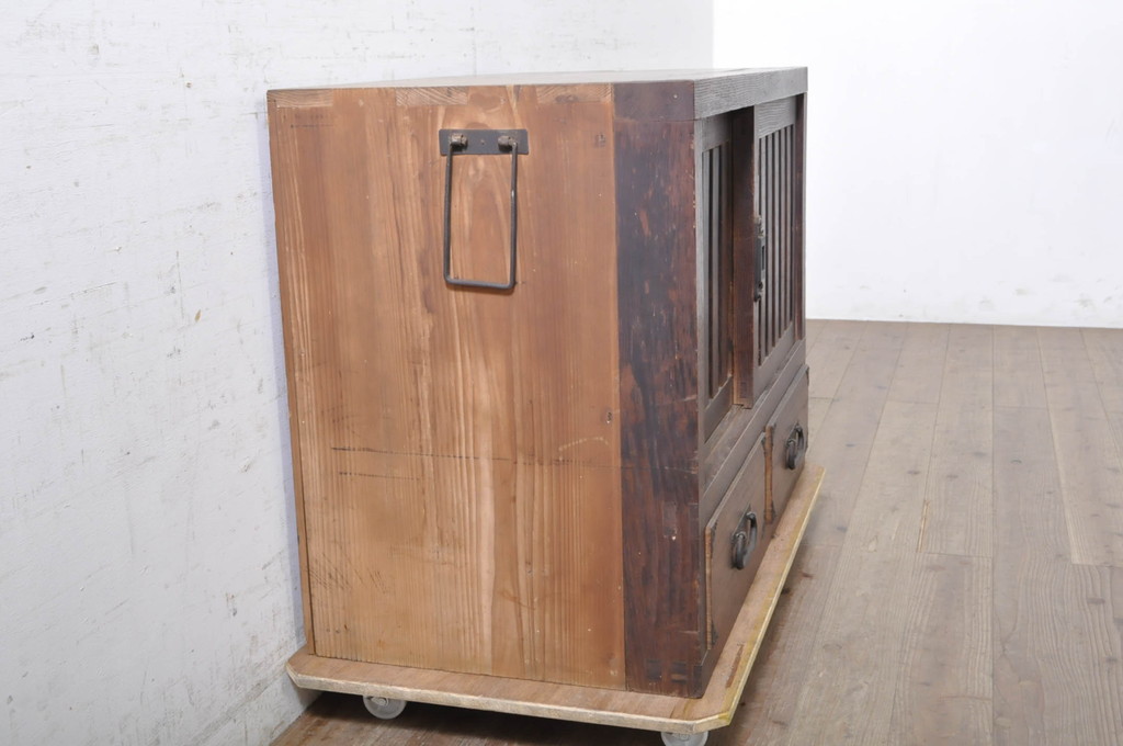 和製アンティーク　珍品!!　前面栗材　縦桟引き戸のモダンな帳場小箪笥(帳場箪笥、銭戸棚、時代箪笥、収納タンス、整理たんす、サイドボード、引き出し)(R-071891)