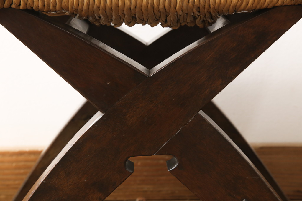 中古　松本民芸家具　和洋折衷の空間に馴染みの良い角型三面鏡・#222鞍型スツール2点セット(合わせて定価約49万円)(鏡台、ドレッサー、椅子)(R-047340)