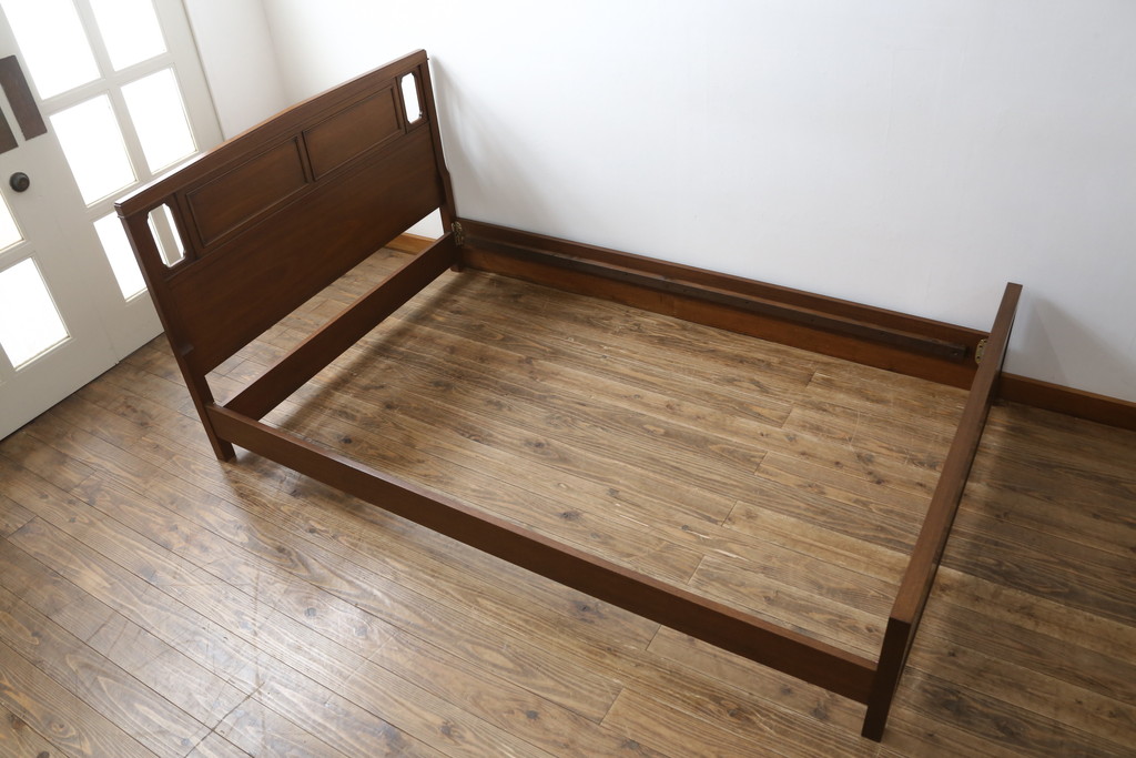 中古　DREXEL HERITAGE(ドレクセルヘリテイジ)　Triune(トライユン)　落ち着いた雰囲気づくりを叶えるベッド(セミダブル)(R-061962)